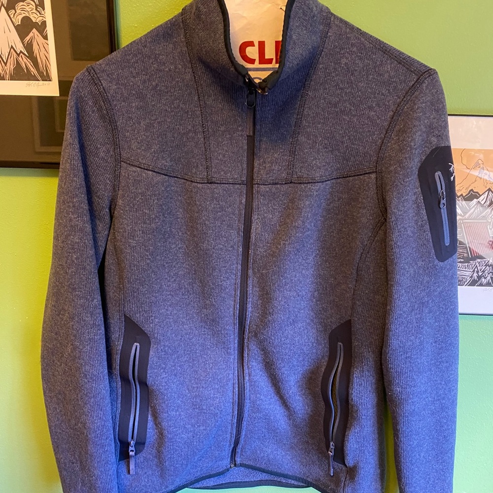 Arc’Teryx Covert sweater